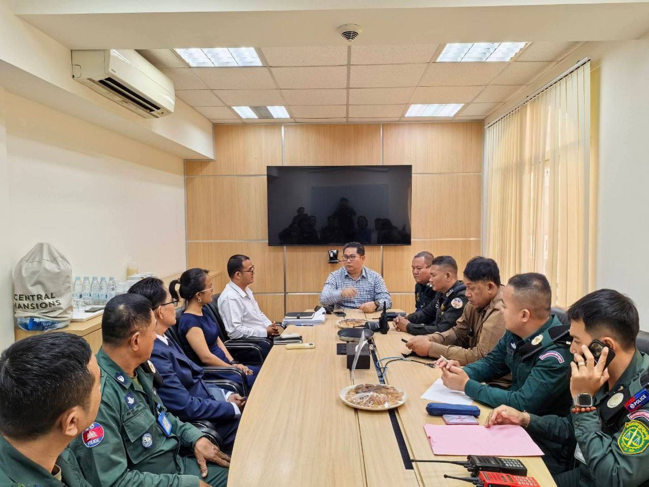 金边 Central Mansions 酒店公寓突击检查 确认无电诈