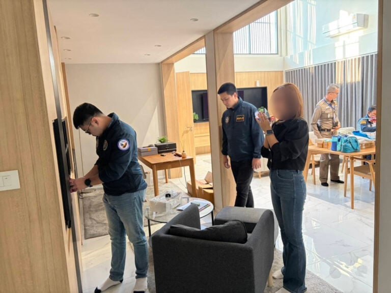 泰国警方持搜查令突袭卡拉辛两处疑似非法网络赌彩窝点-缅北警务报道