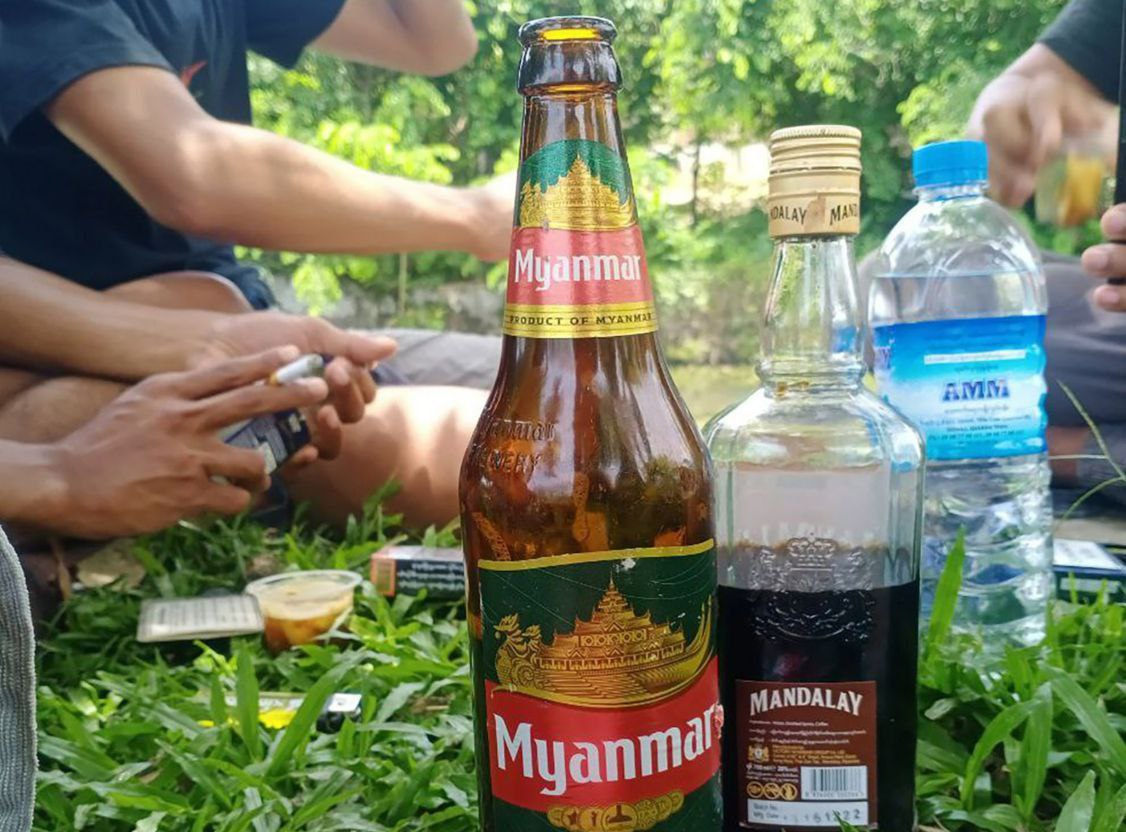 若开军（AA）在若开邦及钦邦部分控制区正式推行禁酒令