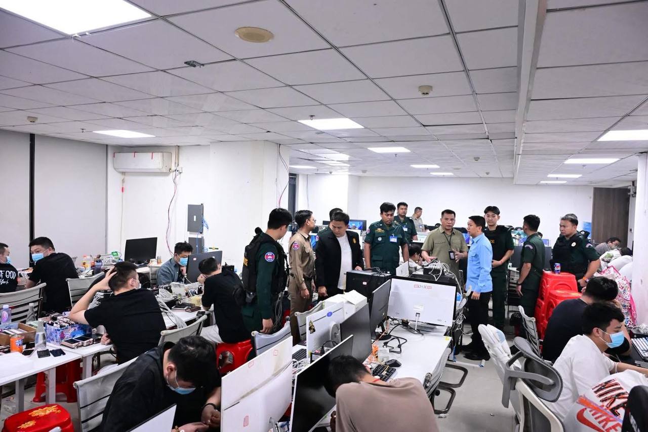 西港辛利赌场,800名狗推被抓-缅北警务报道