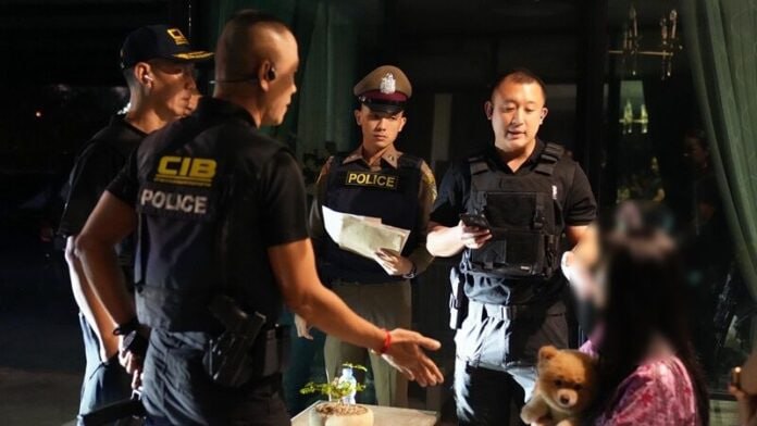 泰国事件：2026年2月10日，泰国网络犯罪调查局（CCIB）联合多部门及国际机构开展专项行动，成功破获一起跨国呼叫中心诈骗案。