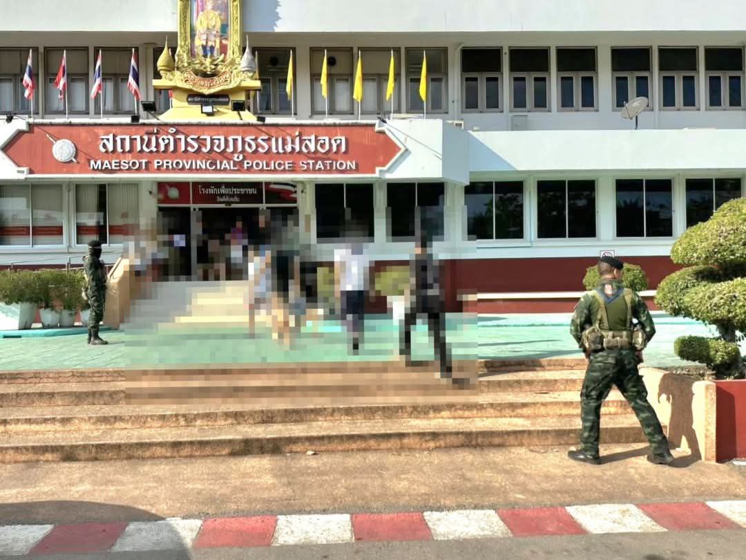 泰国移民局、移民局第五分局及拉玛努特遣队联合行动，在达府湄索县湄帕镇 #抓获9名无护照中国籍非法入境者