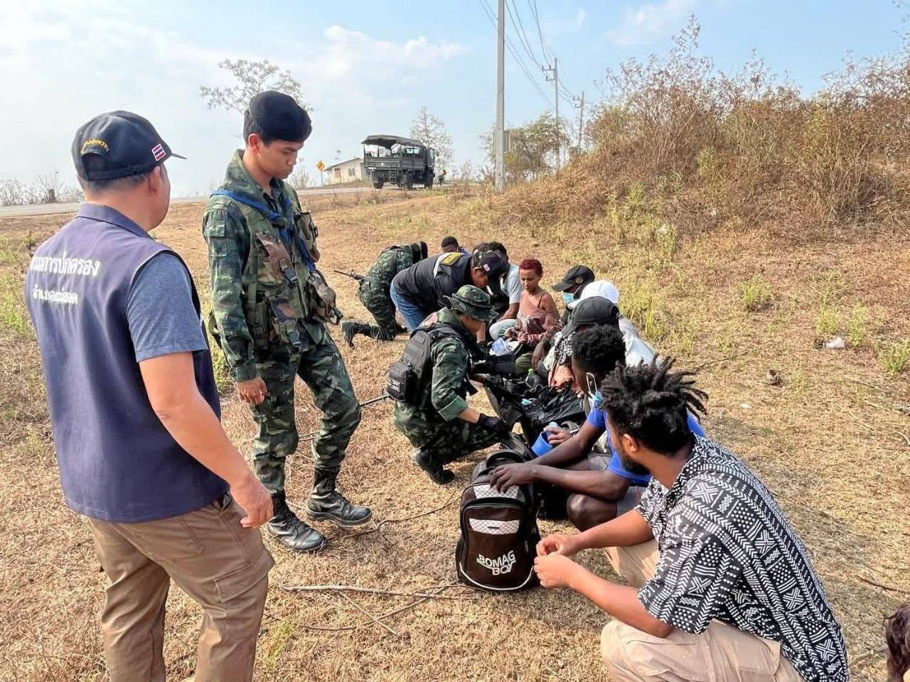 11名外籍人员从缅甸电诈窝点逃入泰国被拘