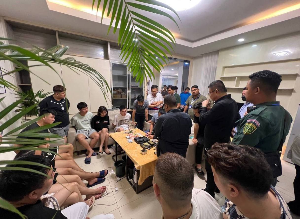 金边检查发现住所有13名外国人居住,其中包括5名女性(中国籍)