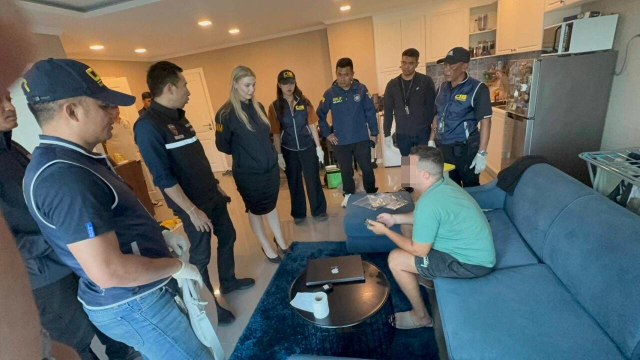 泰国女子被俄诈骗犯当