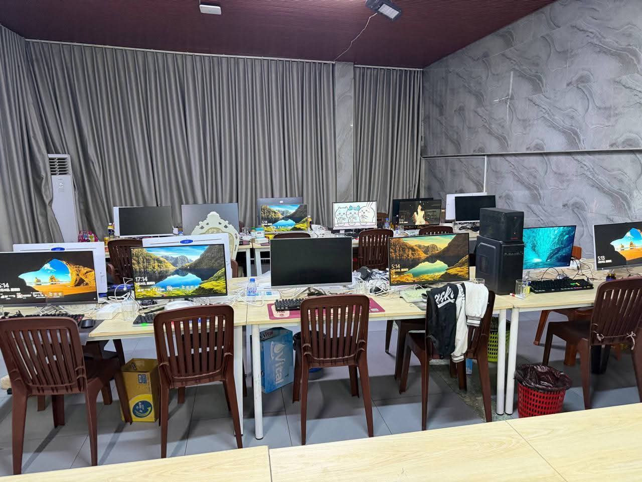 金边市查巴安波区彭胡特村打击网络诈骗案，逮捕80余名外籍嫌疑人